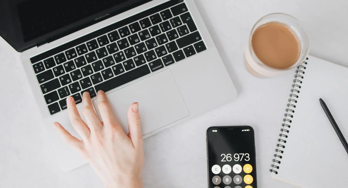 Pourquoi adopter dès maintenant un logiciel conforme pour votre entreprise ?